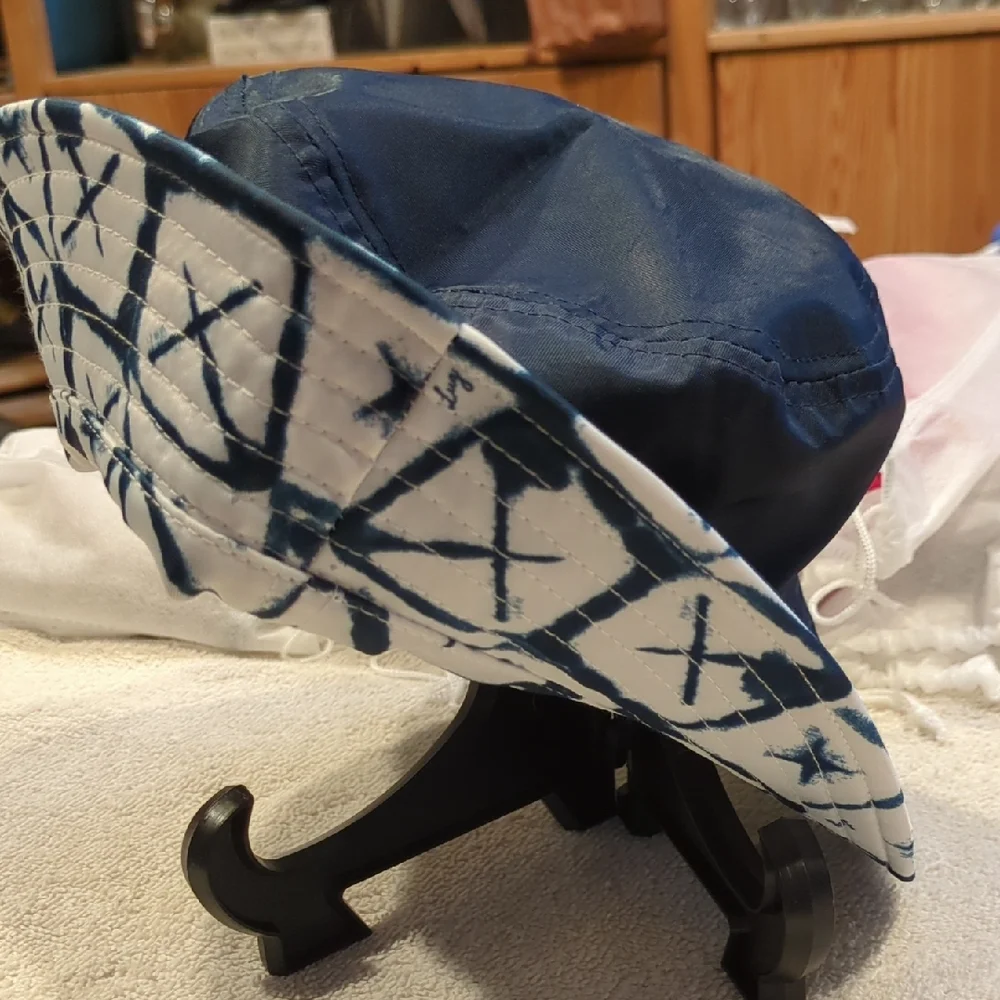 Lug Canopy Bucket Hat - Diamond White/Navy - NWOT - Picture 6 of 8